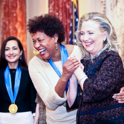 Carrie Mae Weems being honored by Secretary of State Hillary Clinton