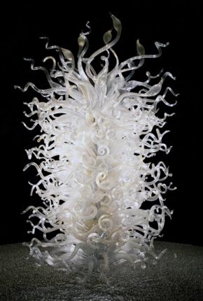 Dale Chihuly, Palazzo Ducale Tower, 1996, Glass, Courtesy of the artist, Seattle, Washington; Photography Michael JN Bowles