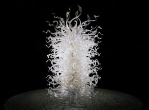 Dale Chihuly, Palazzo Ducale Tower, 1996, Glass, Courtesy of the artist, Seattle, Washington; Photography Michael JN Bowles